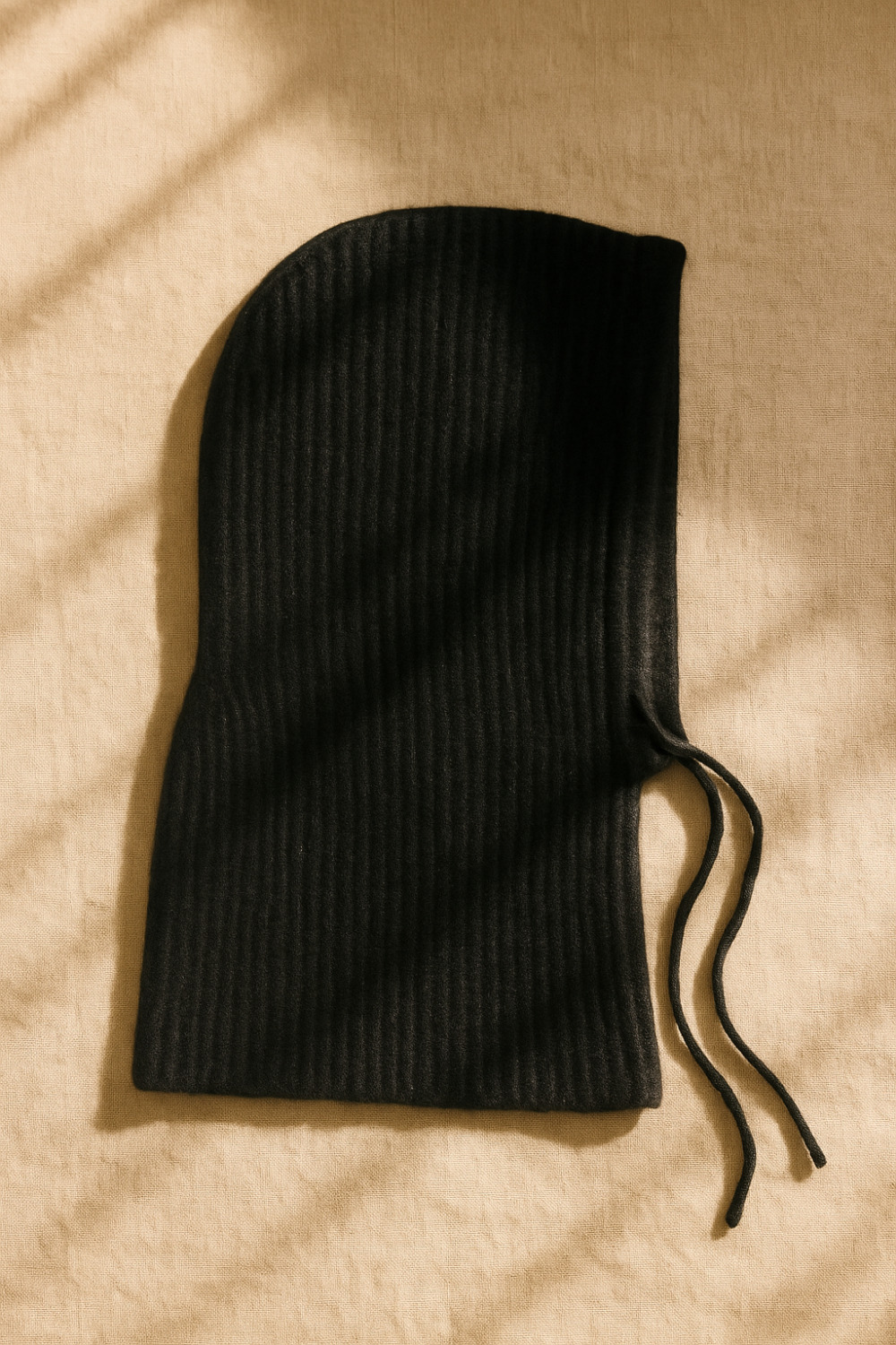 Кашемировый капор черный