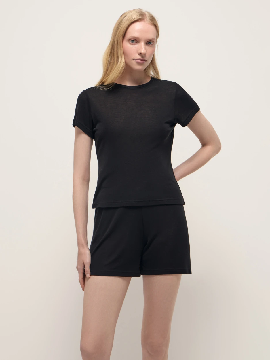 Пижама женская с шортами черная