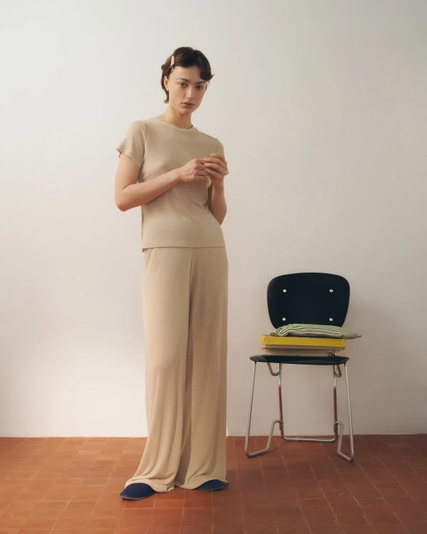 Пижама женская с брюками бежевая