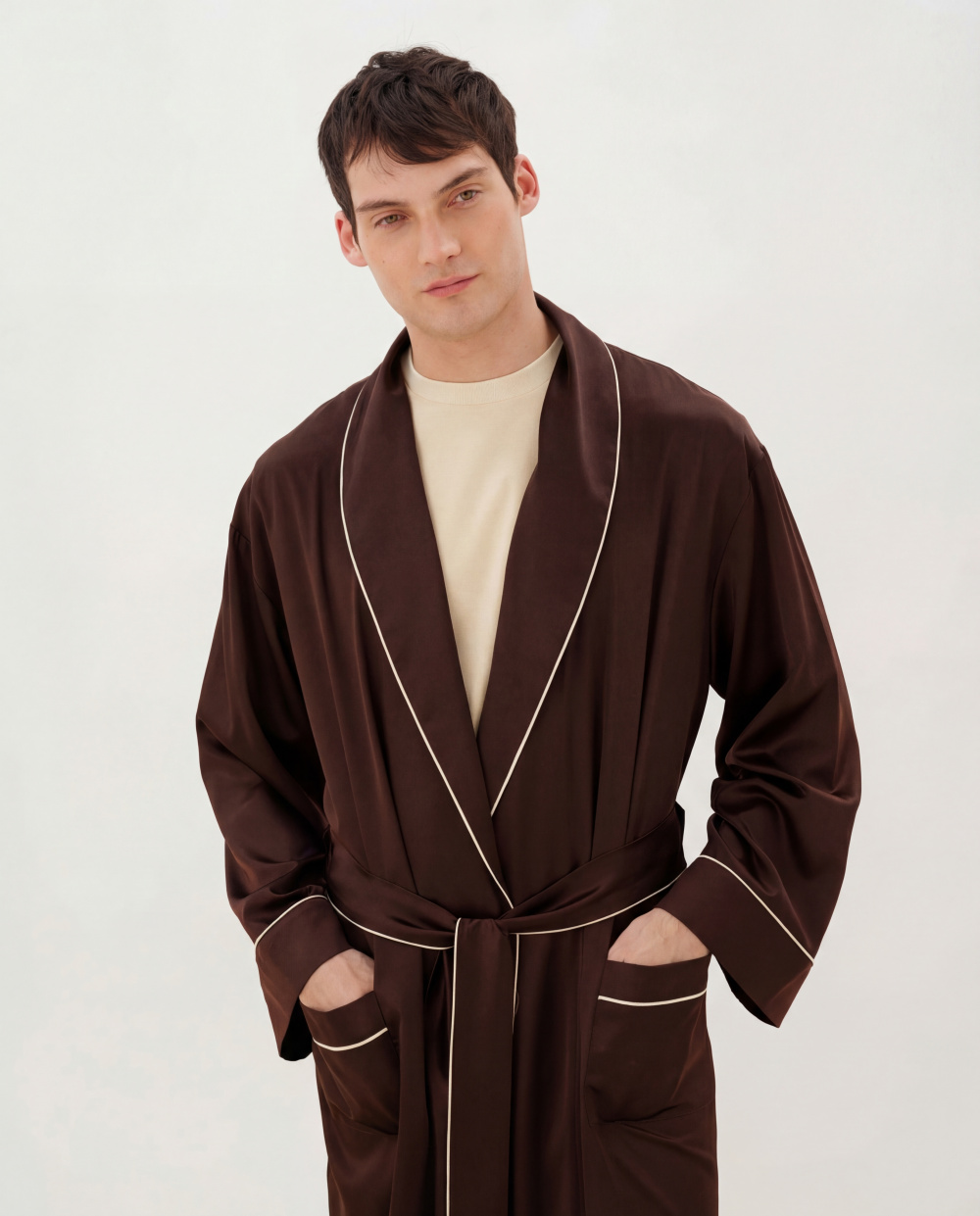 Шелковый мужской халат, цвет коричневый